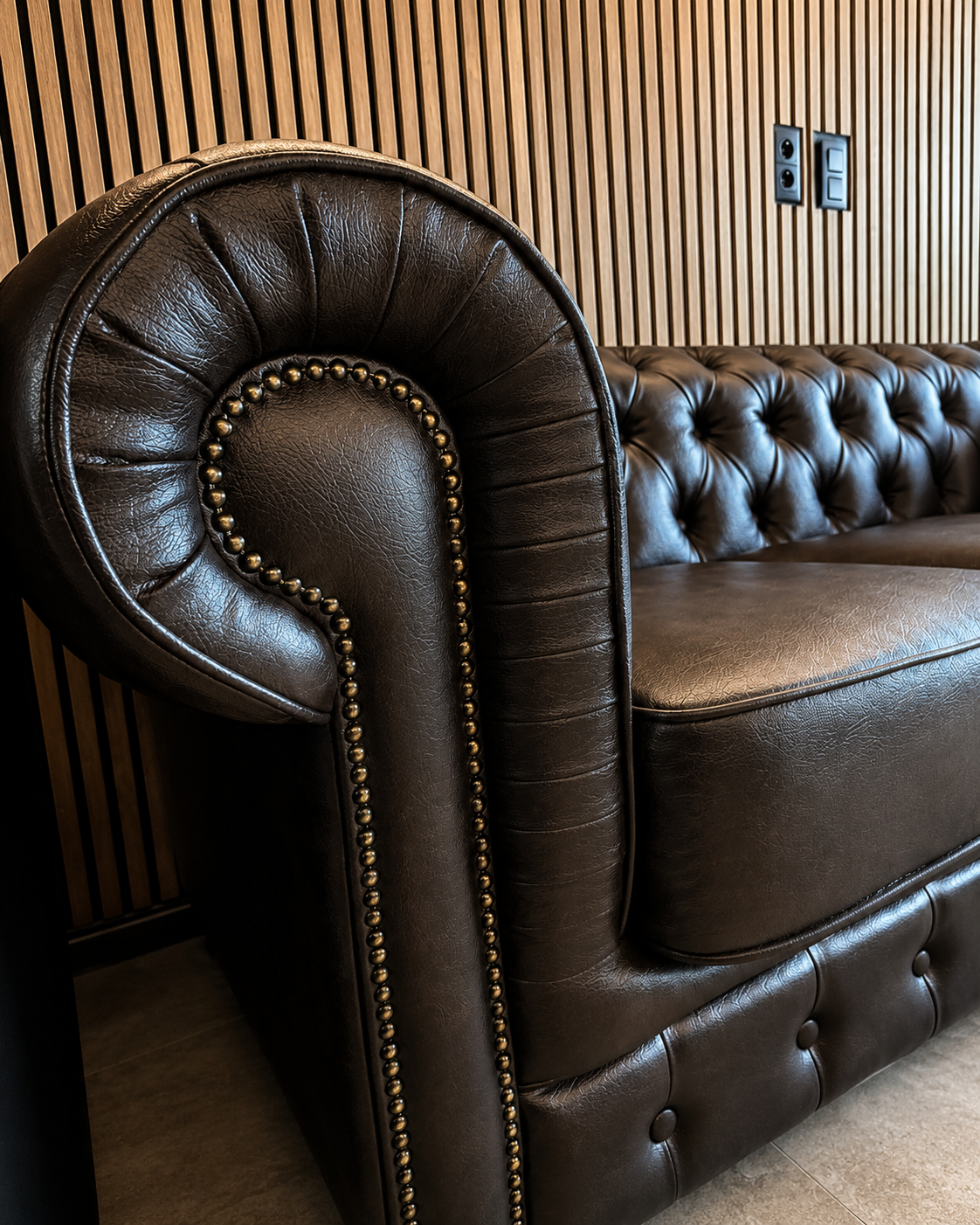 Lounge bank in Zeyza Hairlounge